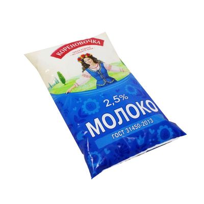 Молоко Коровка из Кореновки 2,5% пакет 0,9